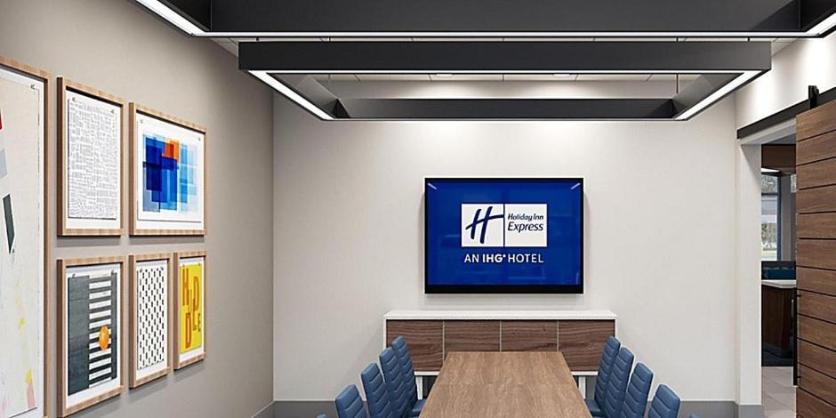 Express - By Ihg Gloucester